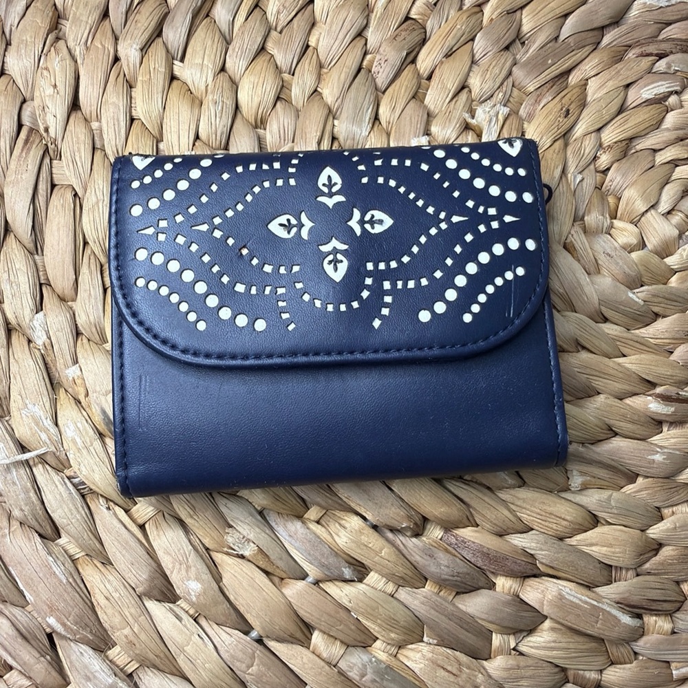 Vera Bradley Navy Blue Women's Wallet with Cutout Design